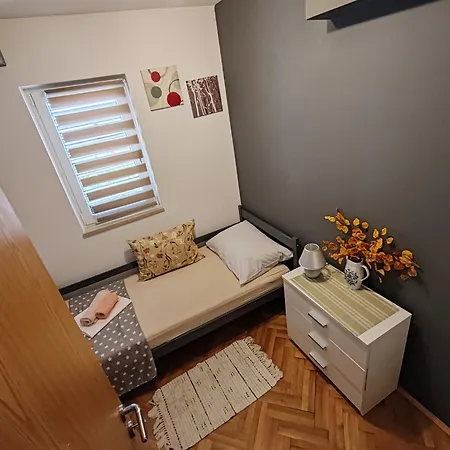 Apartment Dora Makarska