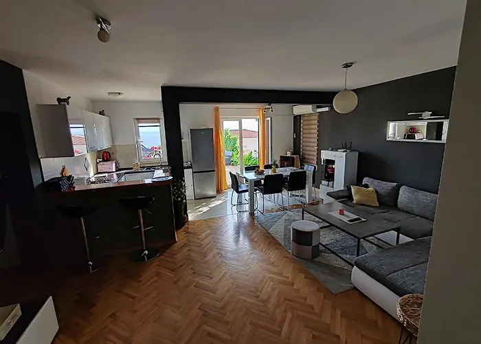Dora Apartament *